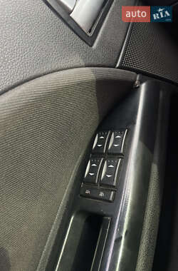 Седан Ford Mondeo 2002 в 