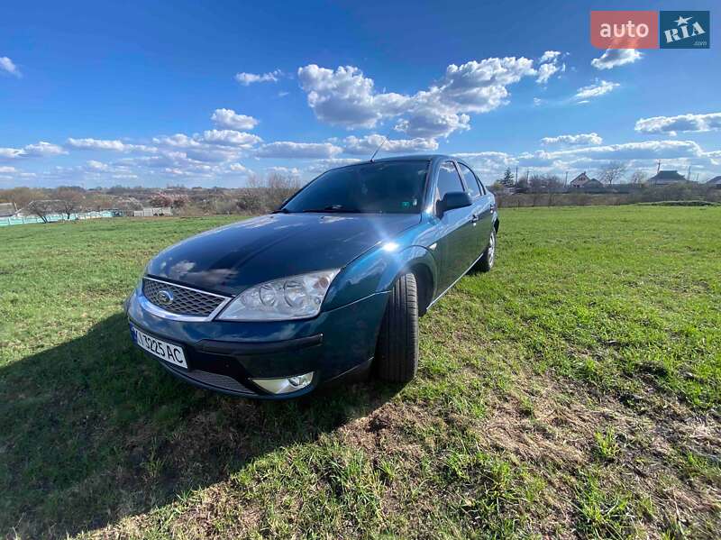 Седан Ford Mondeo 2005 в Киеве