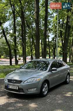 Лифтбек Ford Mondeo 2010 в 