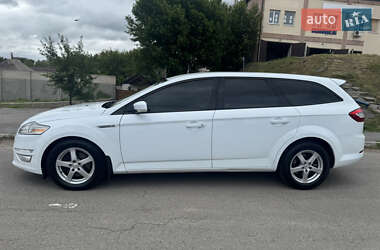 Универсал Ford Mondeo 2011 в 