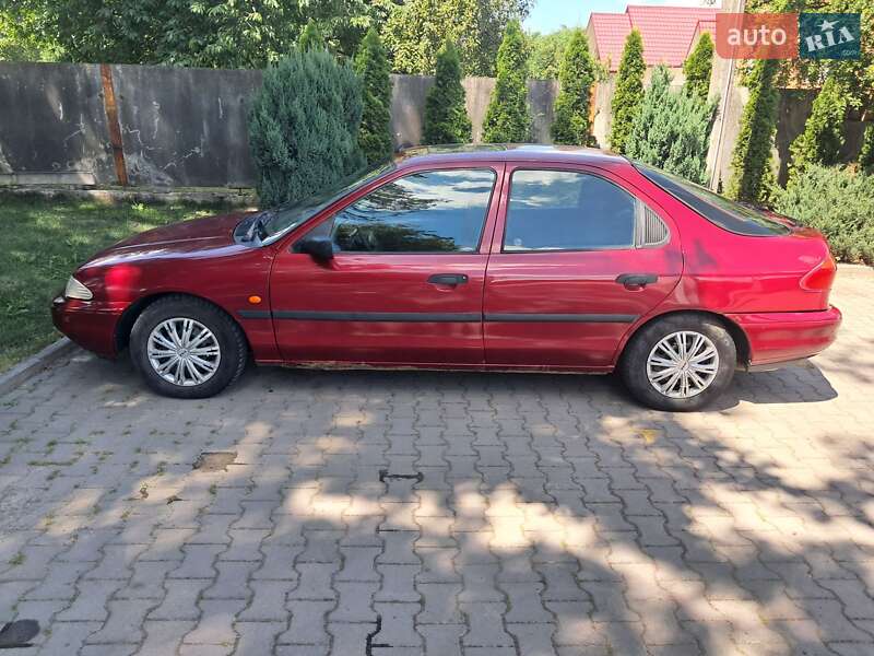 Лифтбек Ford Mondeo 1994 в Черновцах