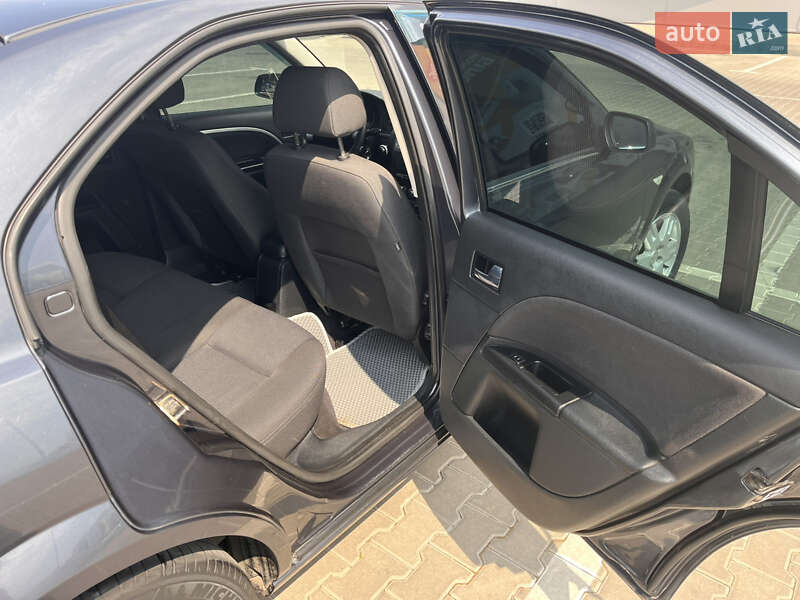 Лифтбек Ford Mondeo 2005 в Одессе