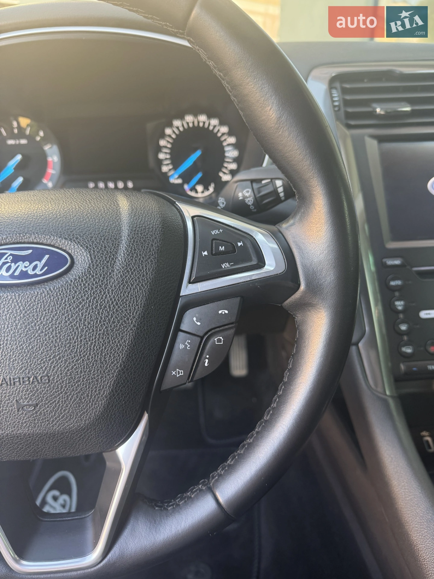 2019 Ford Mondeo - мініатюра 16