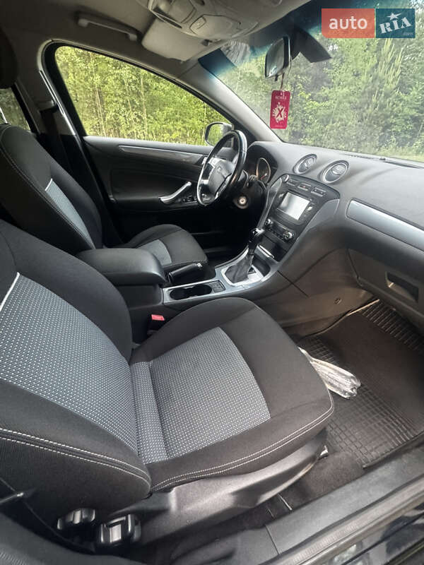 Универсал Ford Mondeo 2011 в Камне-Каширском