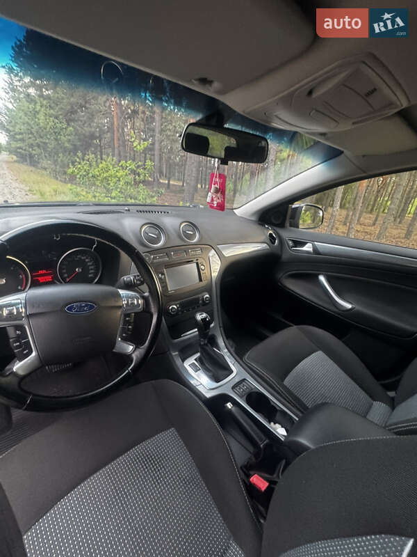Универсал Ford Mondeo 2011 в Камне-Каширском