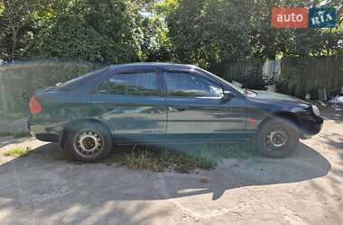 Лифтбек Ford Mondeo 1998 в 