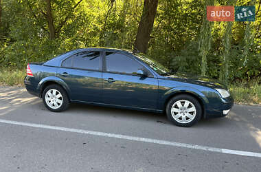 Седан Ford Mondeo 2005 в 