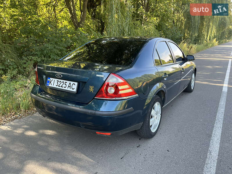 Седан Ford Mondeo 2005 в Киеве