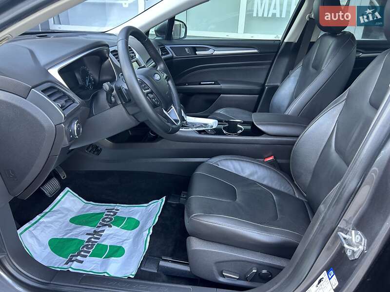 Седан Ford Mondeo 2016 в Луцке