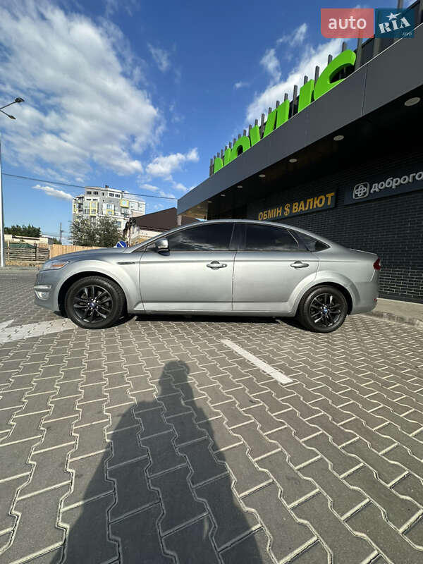 Седан Ford Mondeo 2012 в Киеве