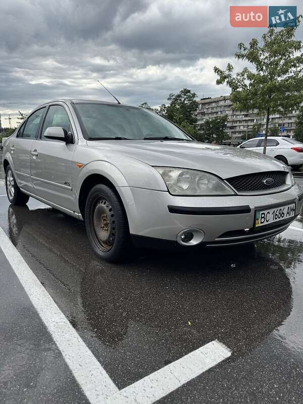 Седан Ford Mondeo 2003 в Киеве