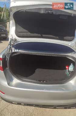Седан Ford Mondeo 2010 в 