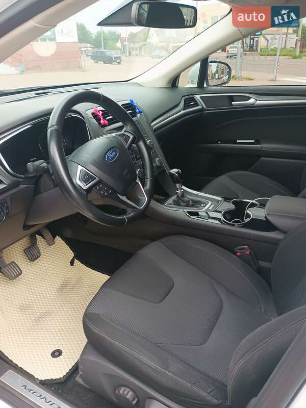 Седан Ford Mondeo 2014 в Житомире