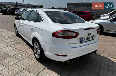 Седан Ford Mondeo 2011 в 