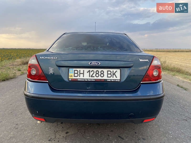 Седан Ford Mondeo 2005 в Снигиревке