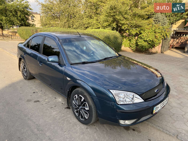 Седан Ford Mondeo 2005 в Снигиревке