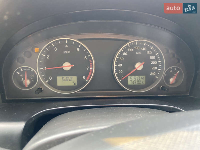 Седан Ford Mondeo 2005 в Снигиревке