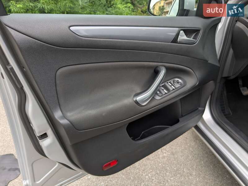 Универсал Ford Mondeo 2012 в Стрые