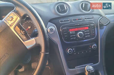 Седан Ford Mondeo 2011 в 