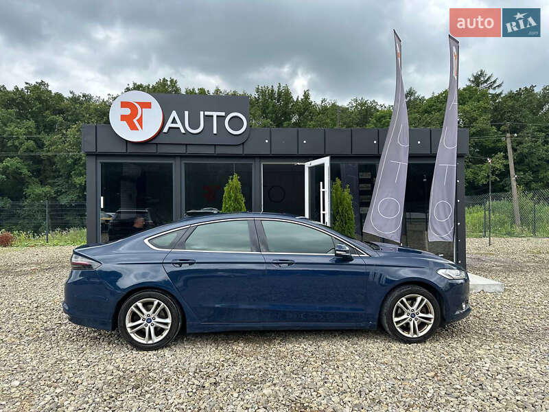 Седан Ford Mondeo 2016 в Львове