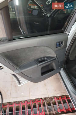 Седан Ford Mondeo 2005 в 