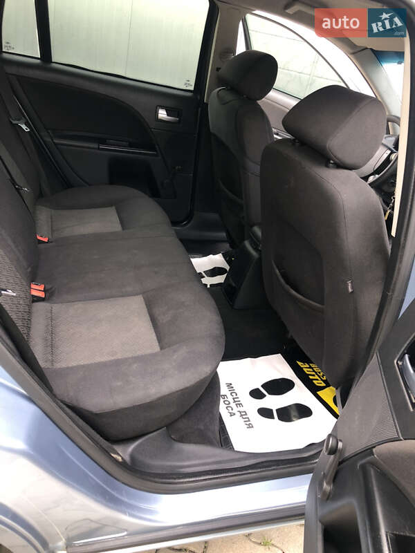 Універсал Ford Mondeo 2004 в Коломиї