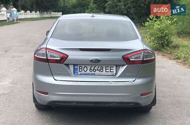 Седан Ford Mondeo 2012 в 