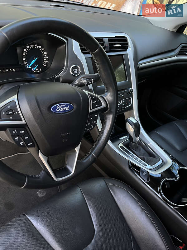 Седан Ford Mondeo 2016 в Николаеве