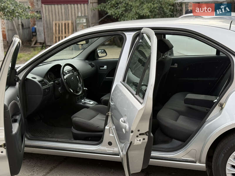 Седан Ford Mondeo 2002 в Чернигове