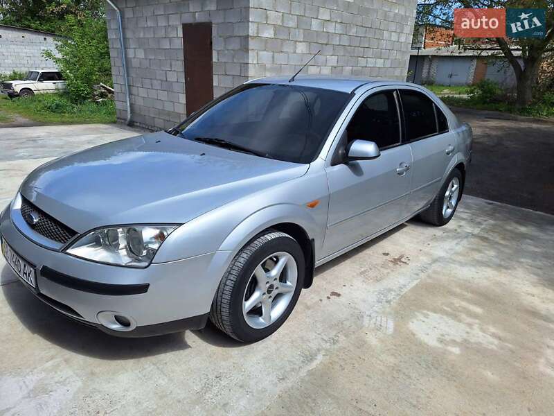 Лифтбек Ford Mondeo 2001 в Казатине