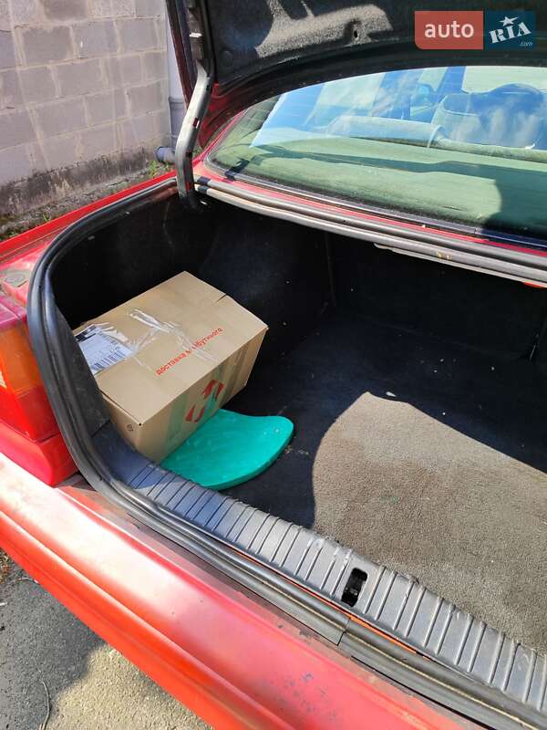 Седан Ford Mondeo 1994 в Києві