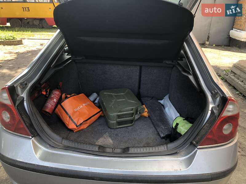 Лифтбек Ford Mondeo 2006 в Конотопе