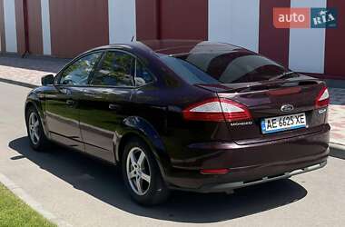 Ліфтбек Ford Mondeo 2010 в 