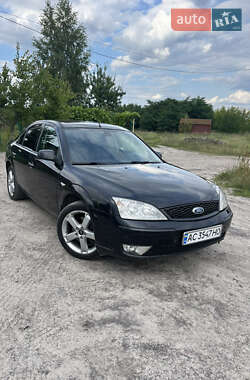 Седан Ford Mondeo 2006 в Сарнах