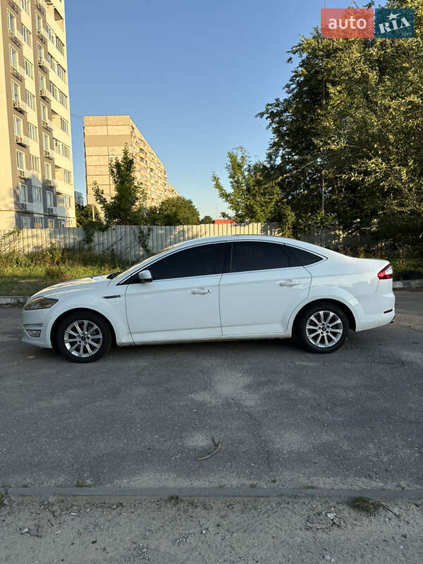 Седан Ford Mondeo 2011 в Харькове