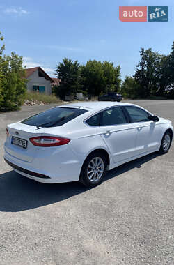 Лифтбек Ford Mondeo 2017 в 