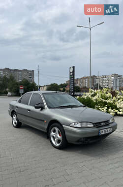 Седан Ford Mondeo 1993 в Хмельницком
