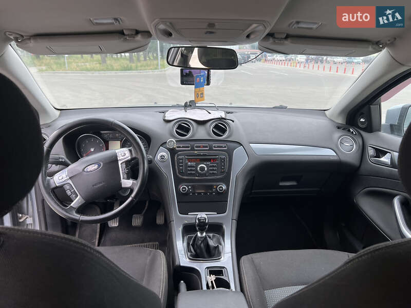 Седан Ford Mondeo 2012 в Черкассах