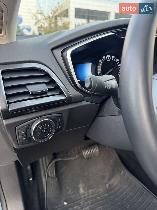 Универсал Ford Mondeo 2020 в Киеве фото 11 Универсал Ford Mondeo 2020 в Киеве