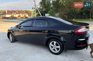 Седан Ford Mondeo 2013 в 