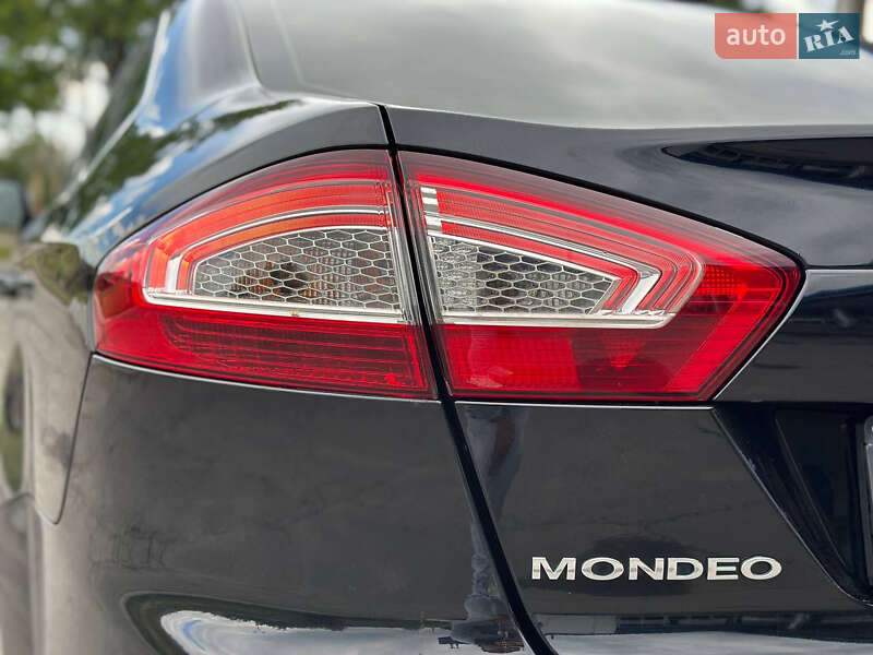 Седан Ford Mondeo 2012 в Днепре