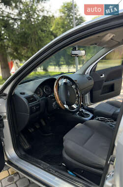 Лифтбек Ford Mondeo 2000 в 
