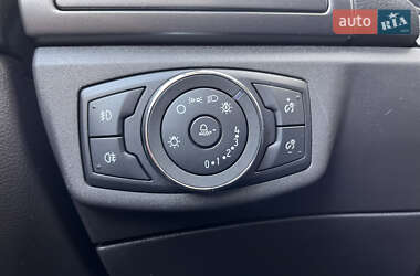 Лифтбек Ford Mondeo 2017 в 