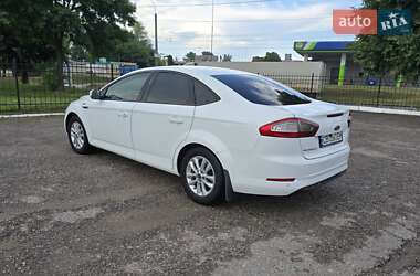 Седан Ford Mondeo 2012 в 