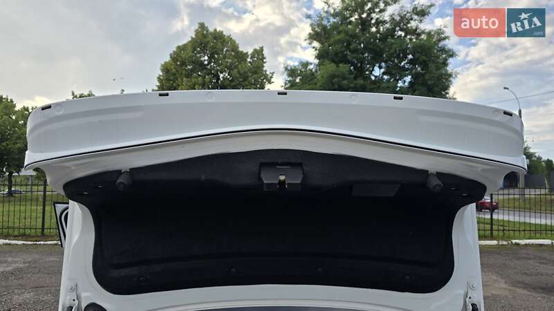 Седан Ford Mondeo 2012 в Чернигове