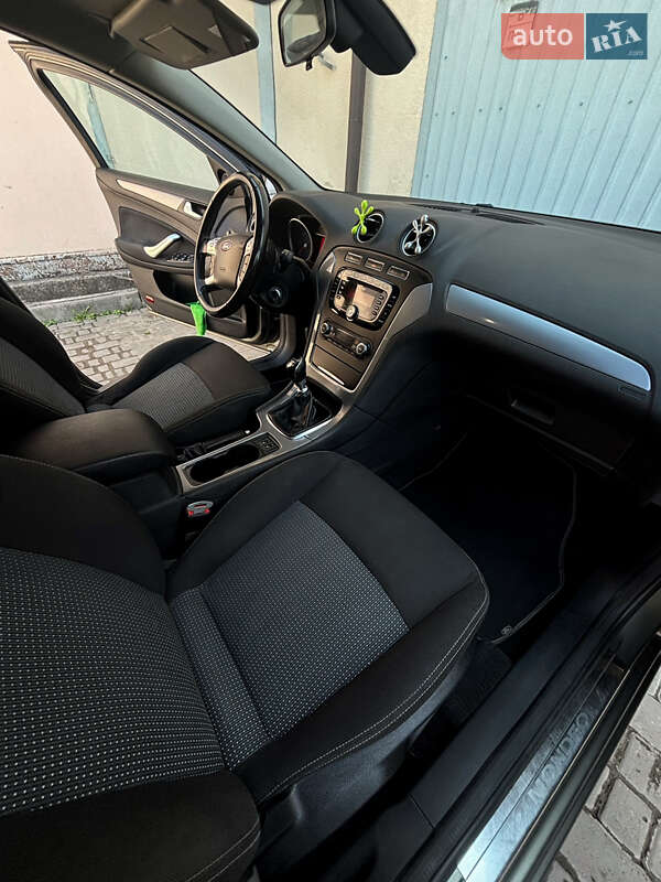 Универсал Ford Mondeo 2011 в Львове