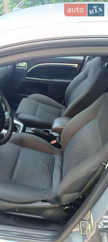 Ліфтбек Ford Mondeo 2003 в Вінниці