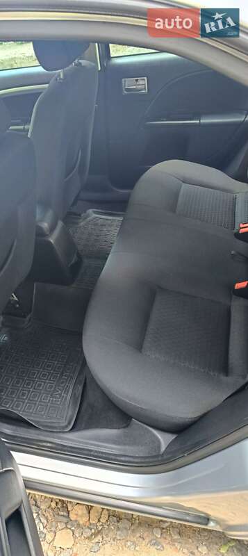 Ліфтбек Ford Mondeo 2003 в Вінниці