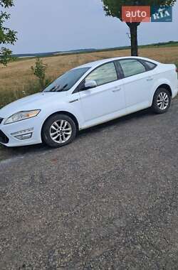 Седан Ford Mondeo 2011 в Бучаче
