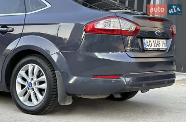 Лифтбек Ford Mondeo 2013 в 